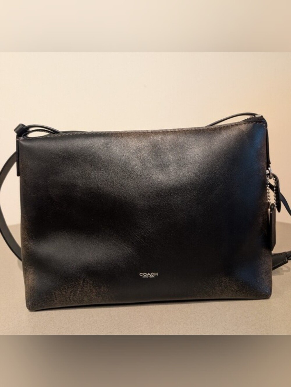 NWOT Coach Mott Messenger 33 in Loved Leather